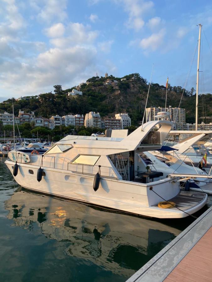Barco Muy Romantico Con Parking! Сан-Адриан-де-Бесос Экстерьер фото